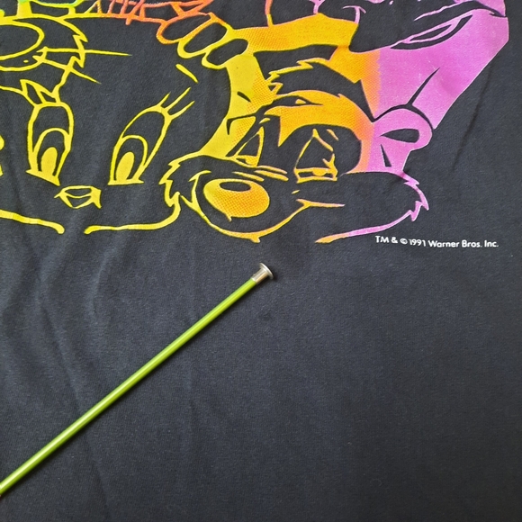 Loony Tunes Adult Size XL 1991 Graphic Tees Cartoons 90s Neon Vintage - Picture 9 of 11